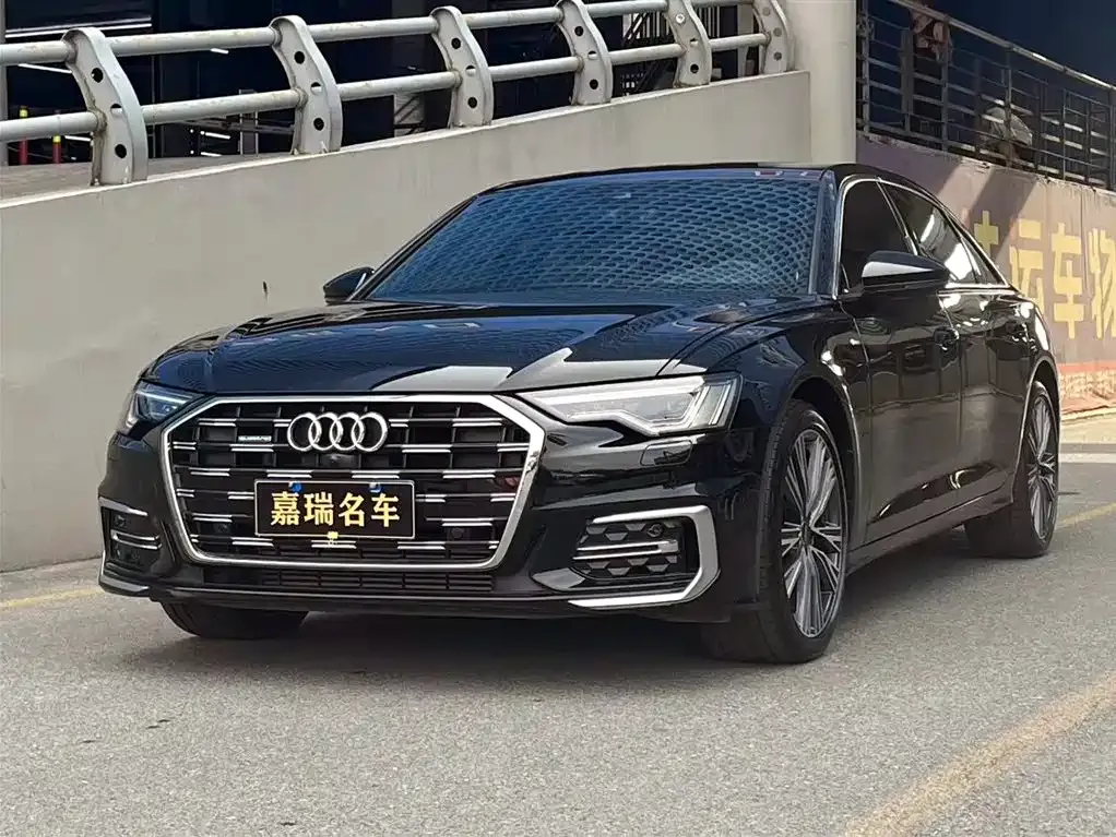 Audi A6L — фото 1