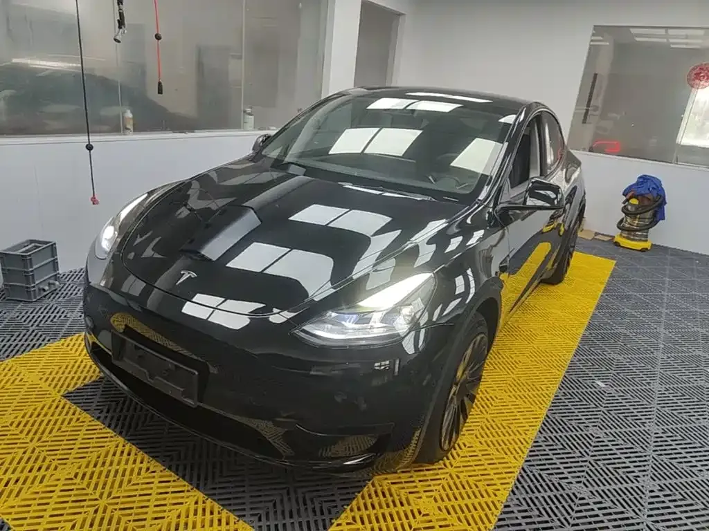Tesla Model Y — фото 4
