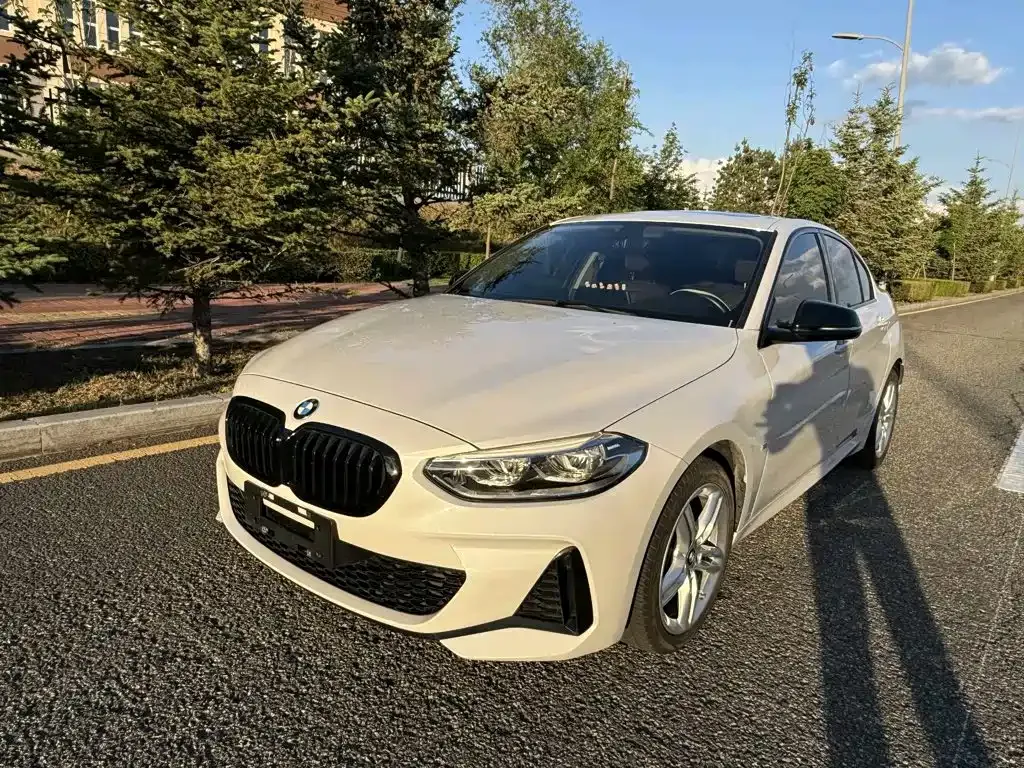 BMW 1 Series — фото 1