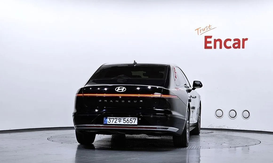 Hyundai Grandeur 2023 из KR, фото 3