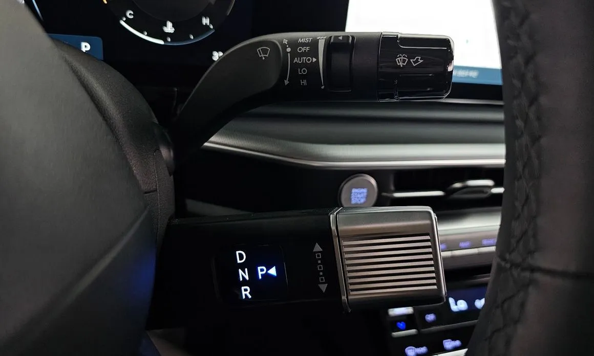Hyundai Grandeur 2023 из KR, фото 4