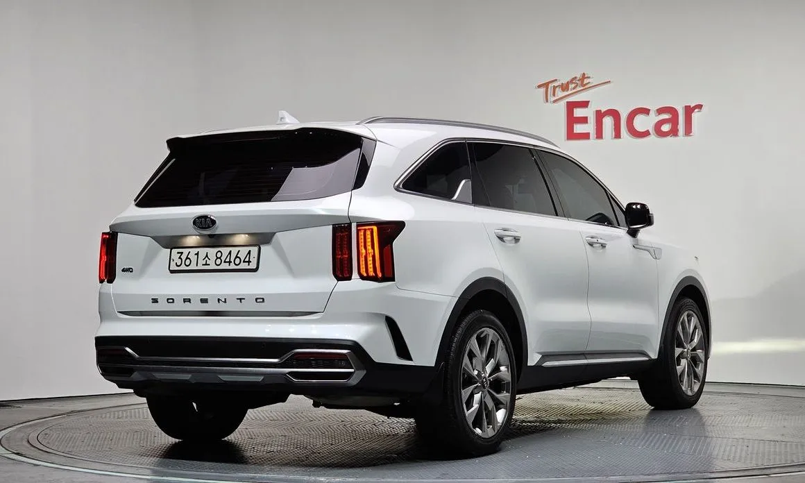 Kia Sorento — фото 7