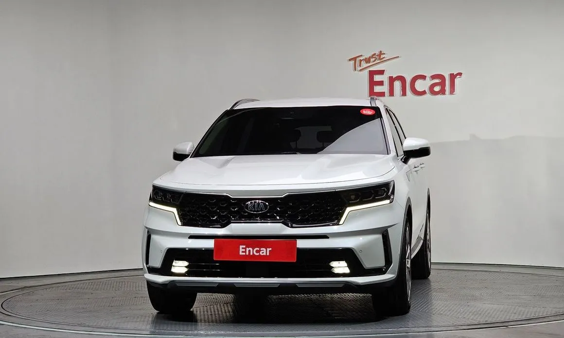 Kia Sorento — фото 9