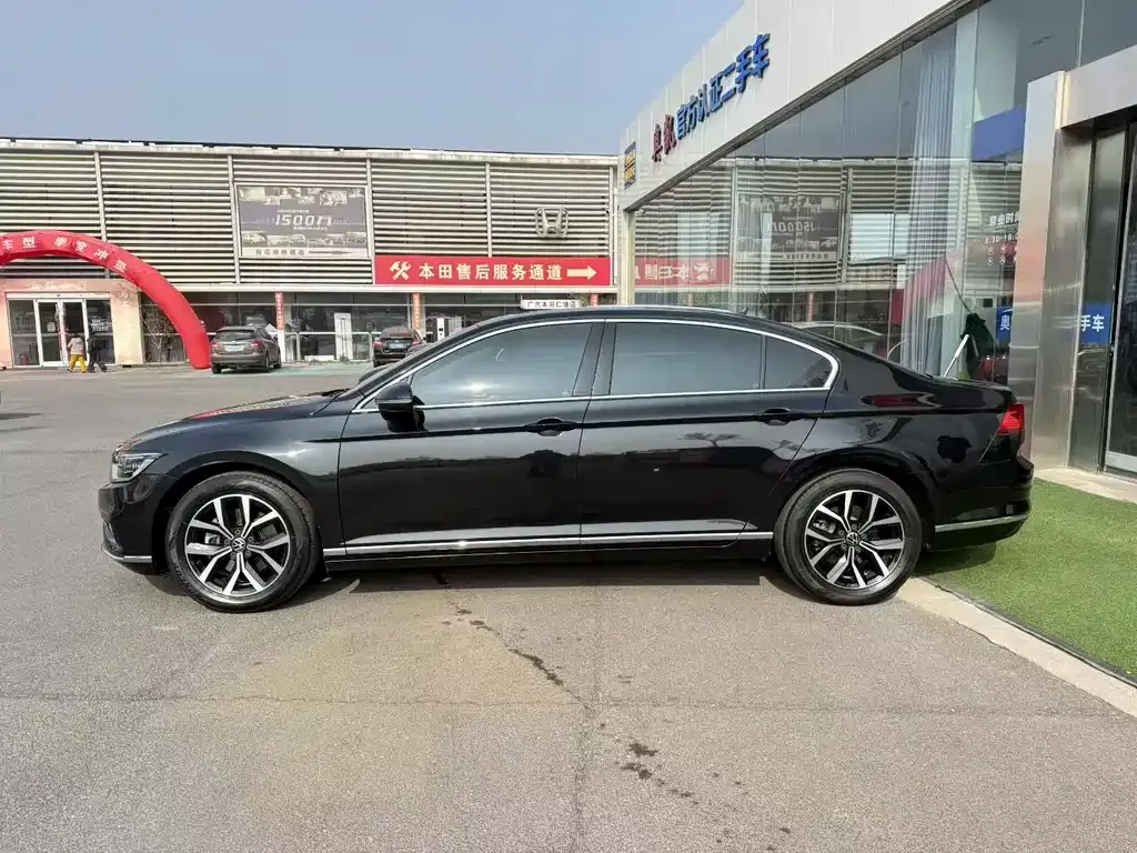 Volkswagen Magotan 2022 из CN, фото 8