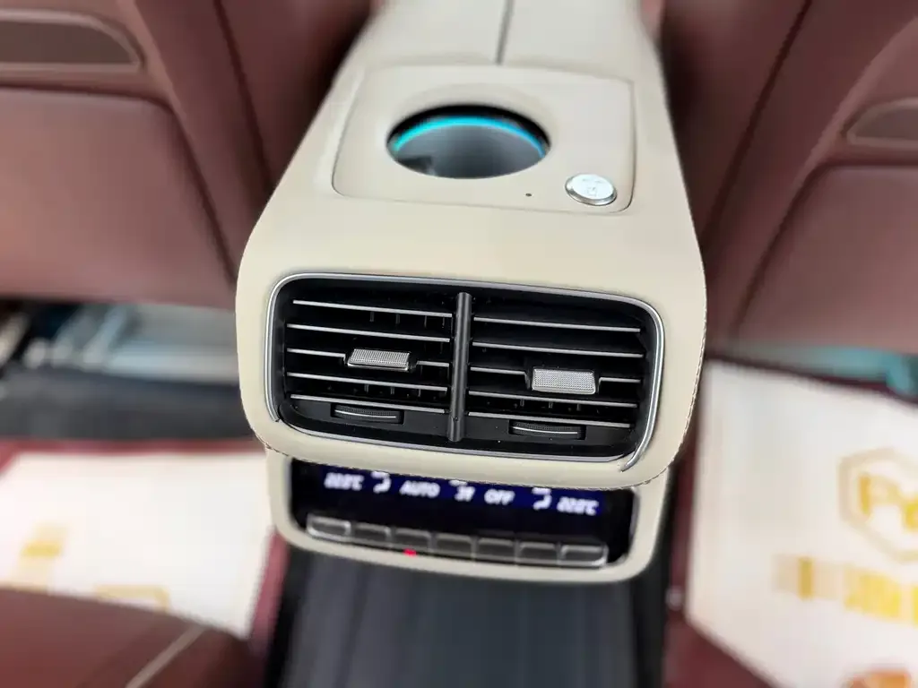 Mercedes-Benz GLS — фото 2