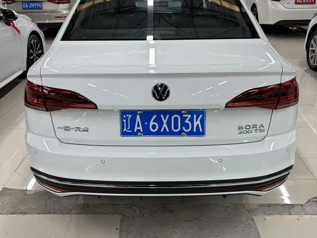 Volkswagen Bora 2024 из CN, фото 8