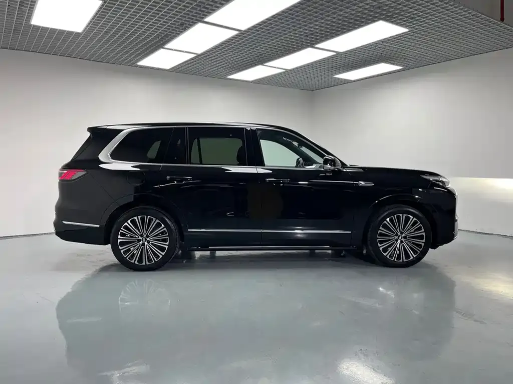 Geely Galaxy M9 — фото 6