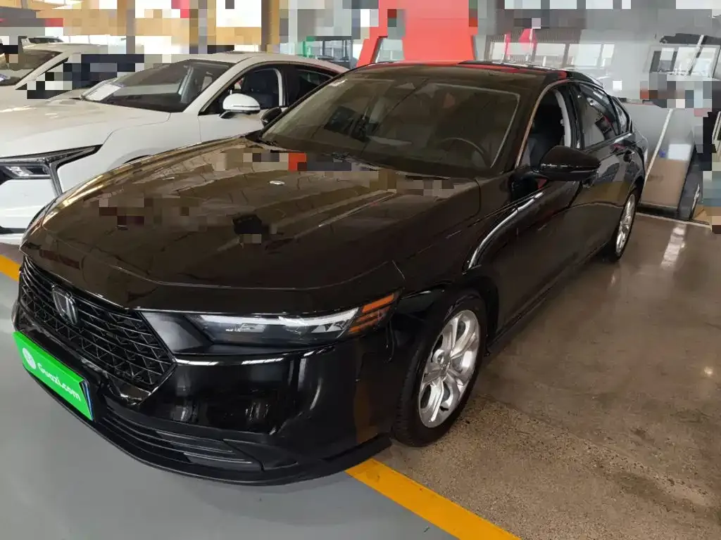 Honda Accord — фото 1