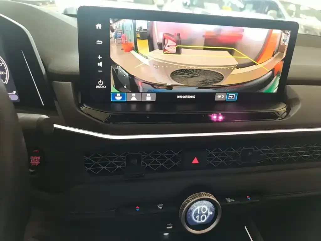 Honda Accord — фото 10