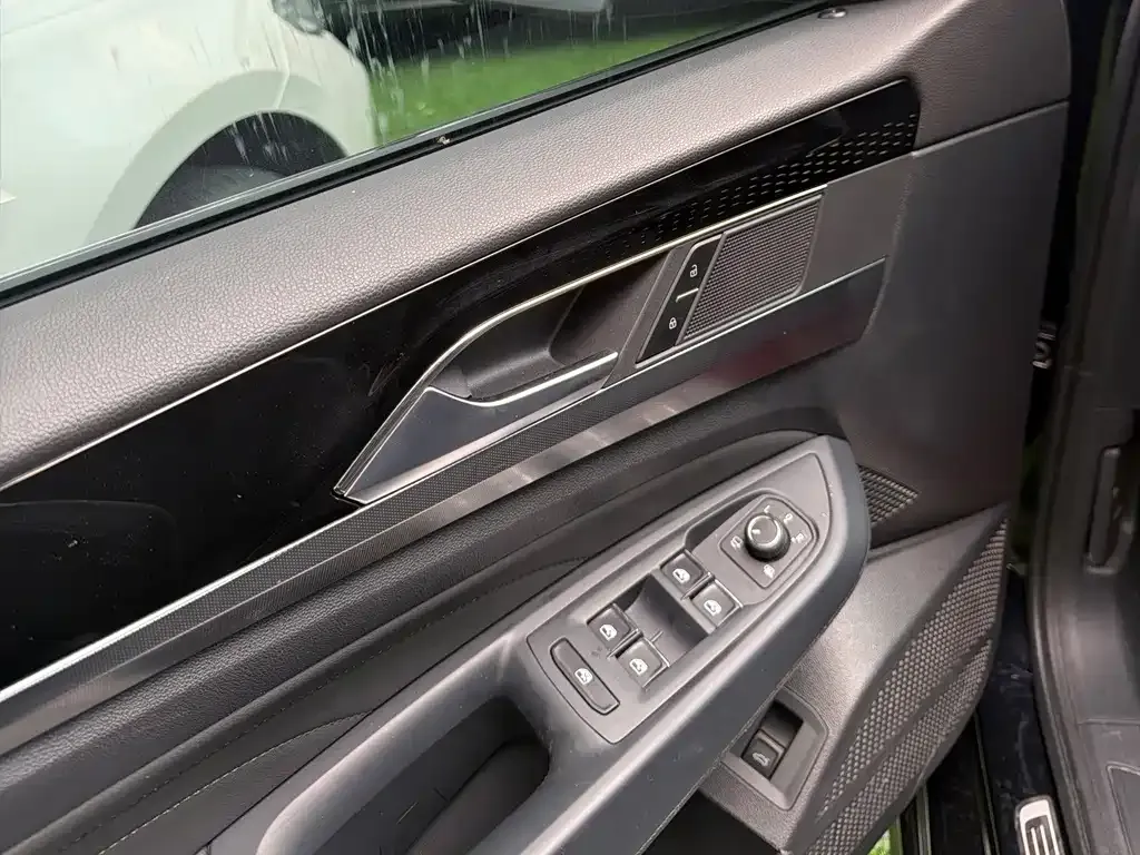 Volkswagen Passat — фото 3