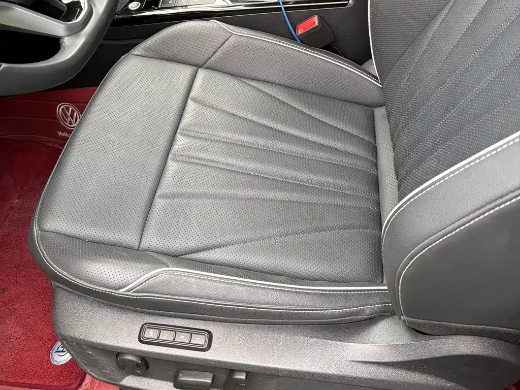 Volkswagen Passat — фото 7