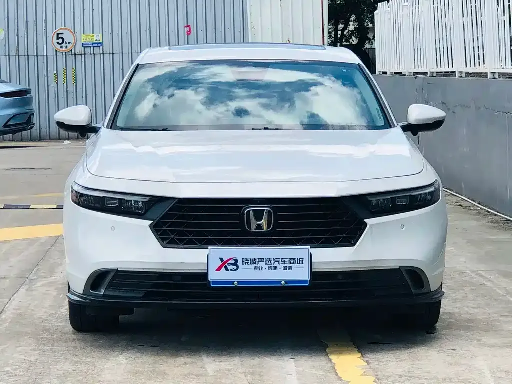 Honda Accord — фото 4