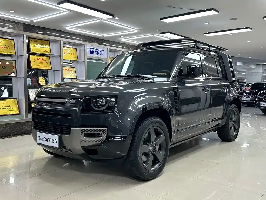 Land Rover Defender — фото 1