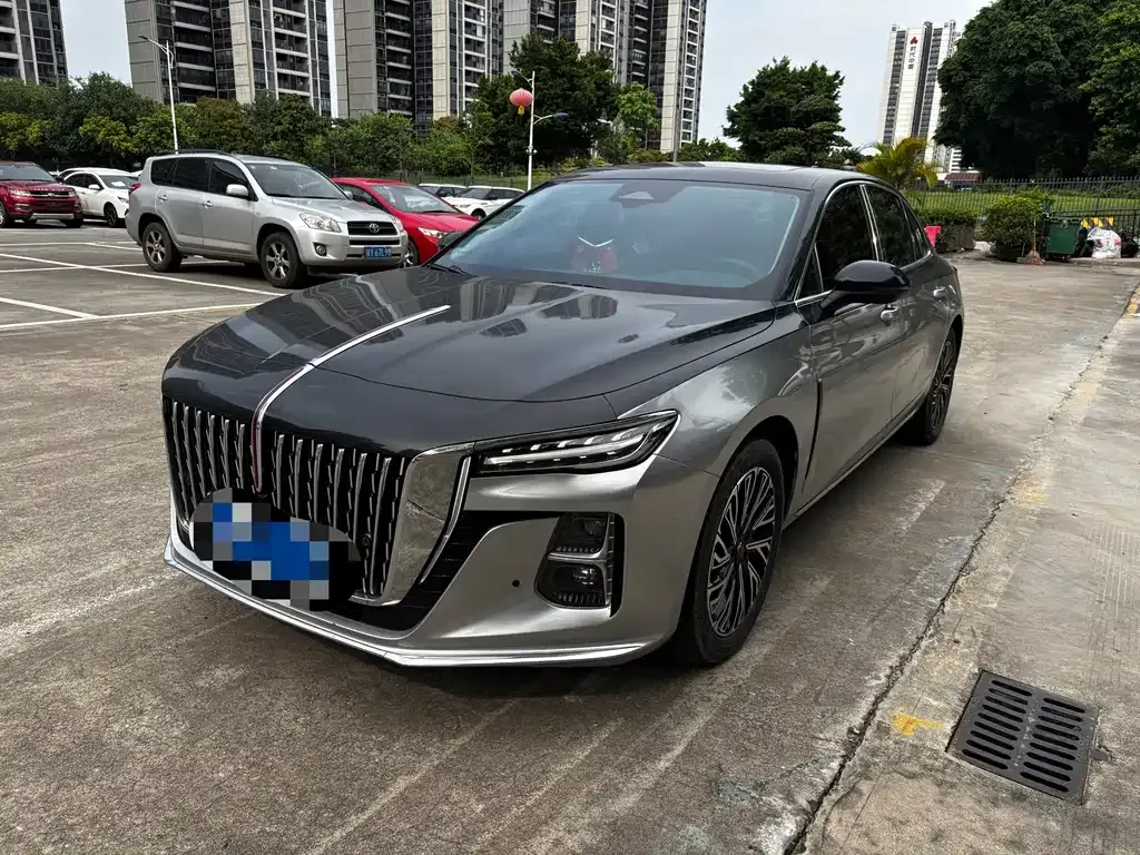 Hongqi H5 — фото 1