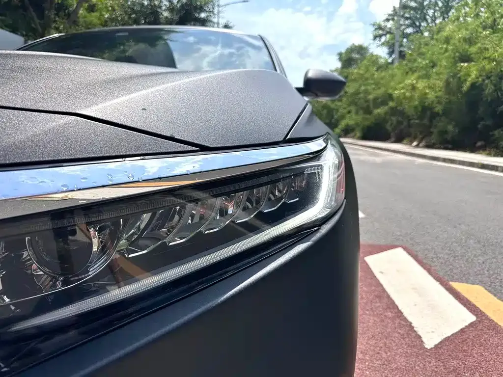 Honda Accord — фото 3