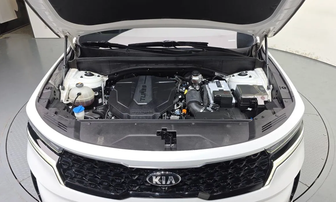 Kia Sorento — фото 9