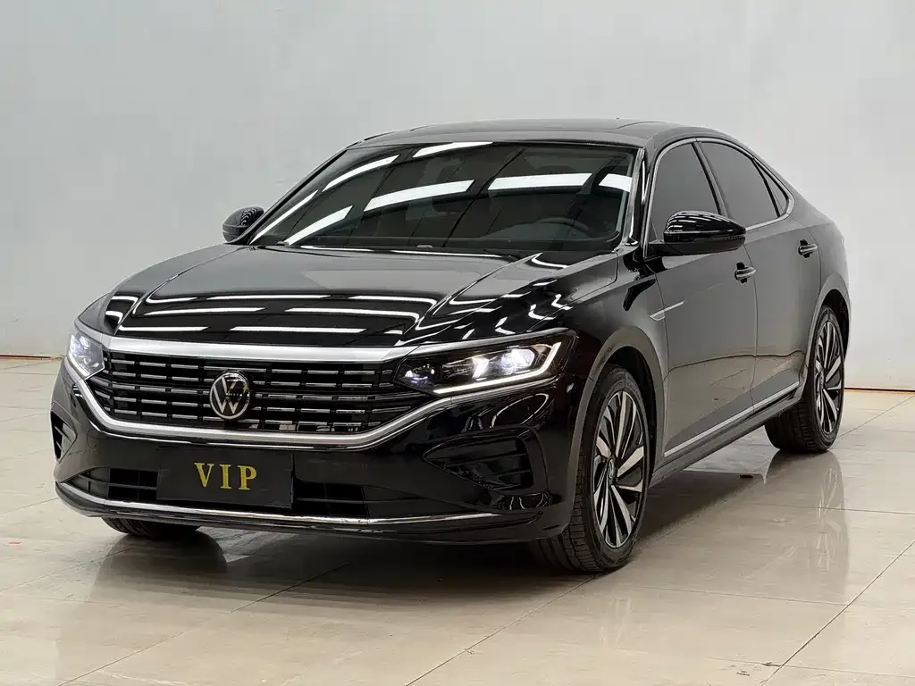 Volkswagen Passat — фото 5
