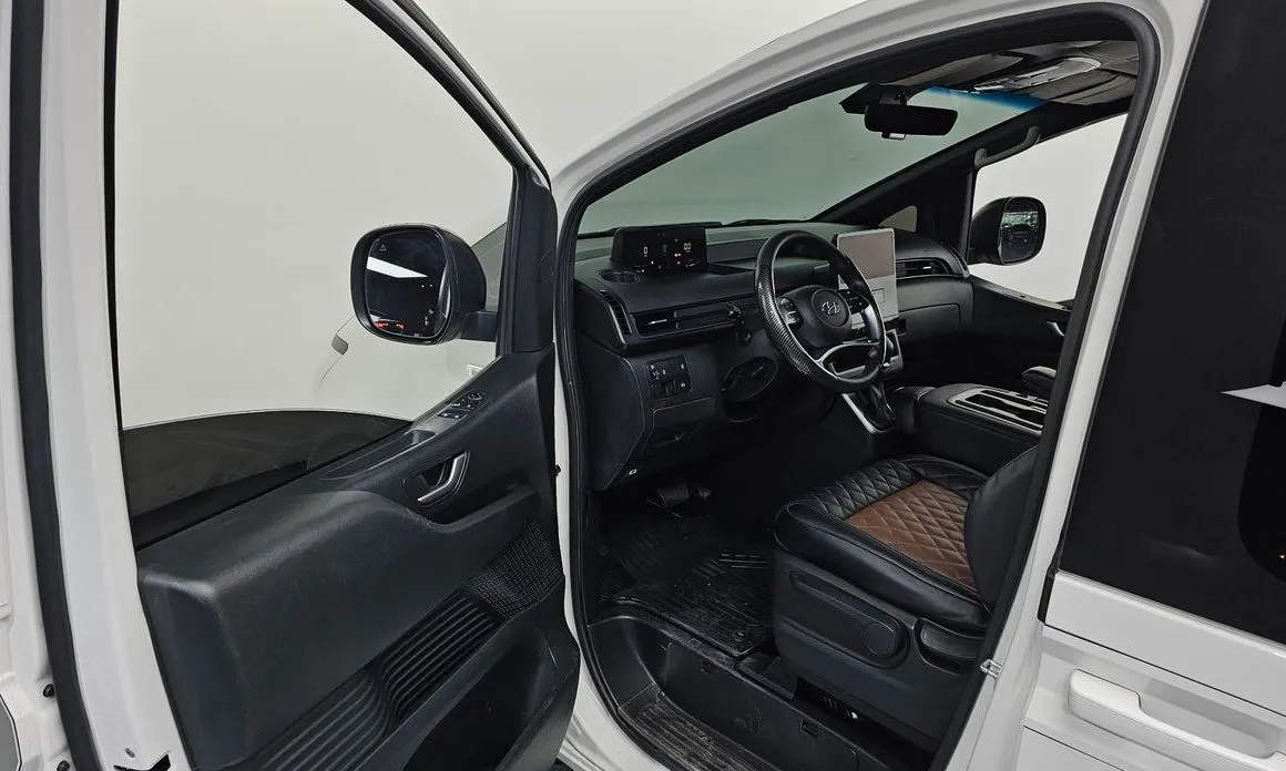 Hyundai Staria 2023 из KR, фото 8