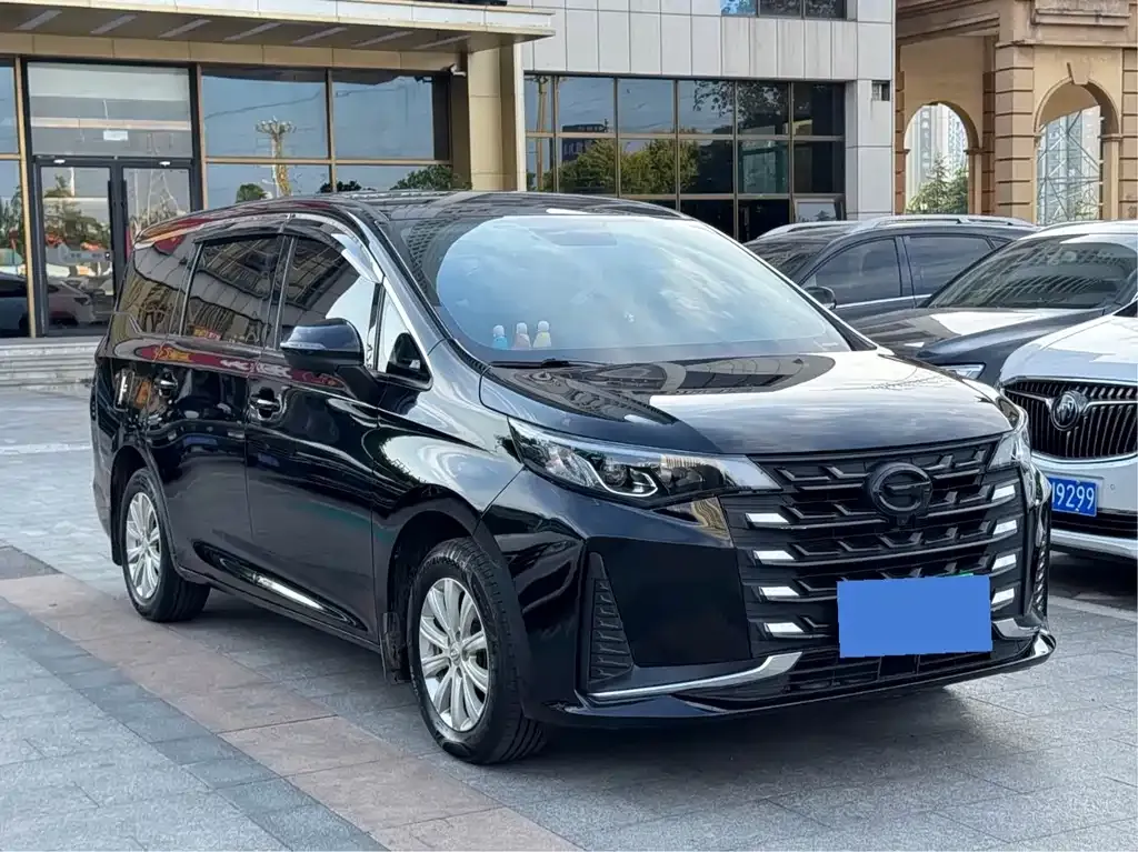 GAC Motor Trumpchi M6 — фото 4