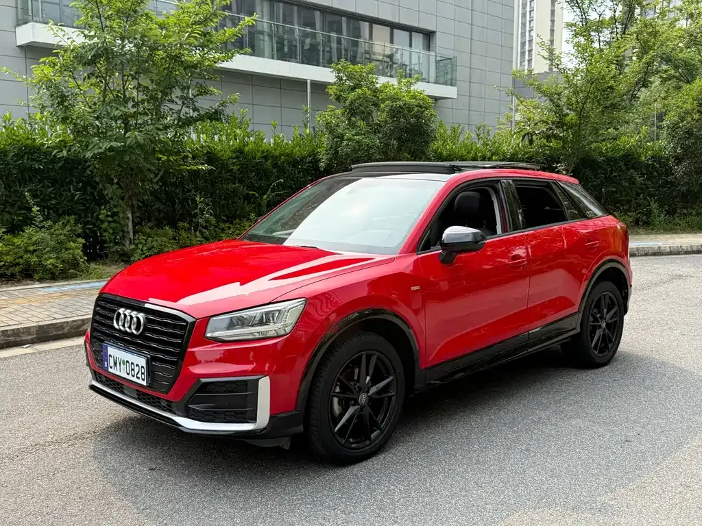 Audi Q2L