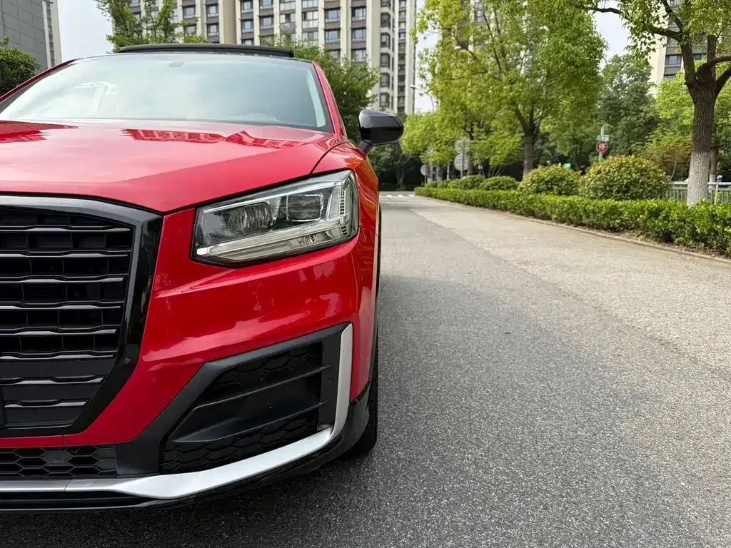 Audi Q2L 2021 из CN, фото 2