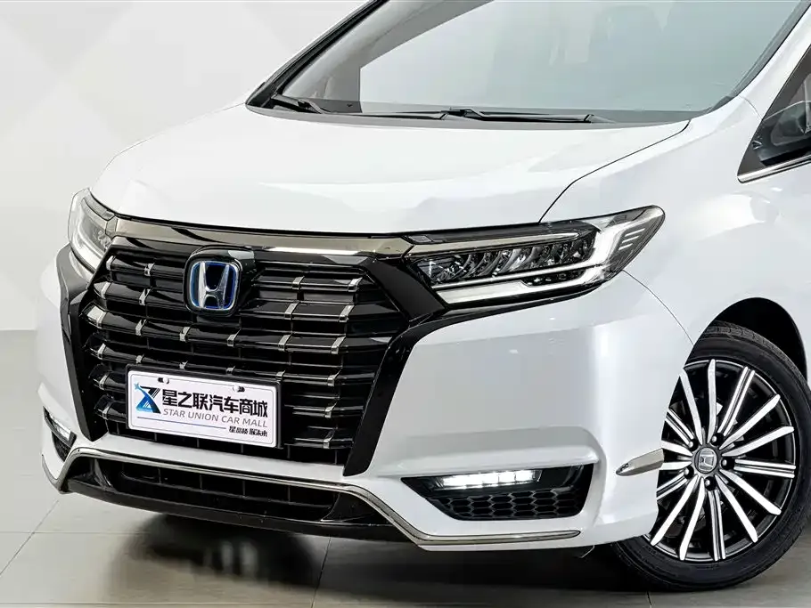 Honda Elysion — фото 10