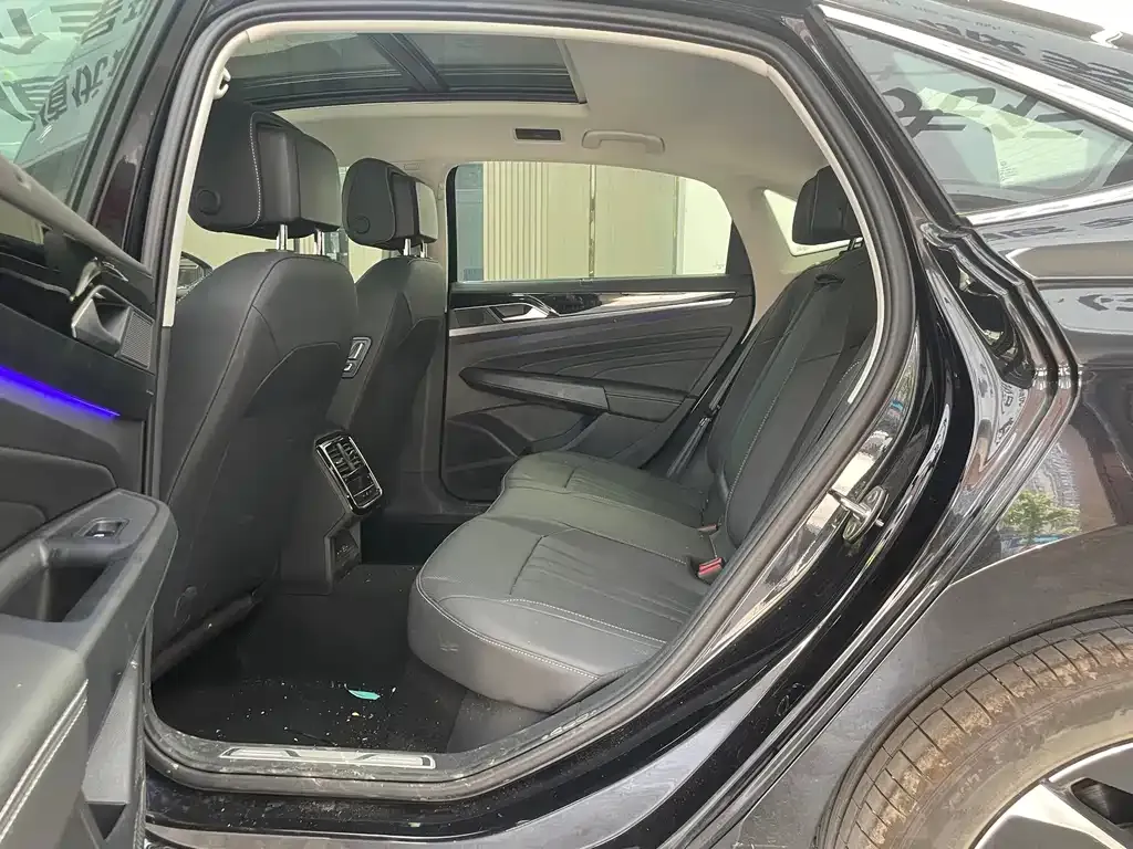Volkswagen Passat — фото 2