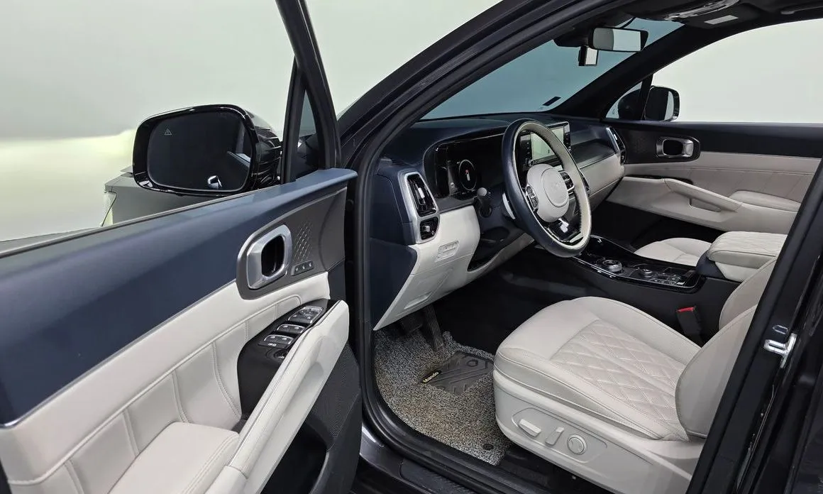 Kia Sorento — фото 7