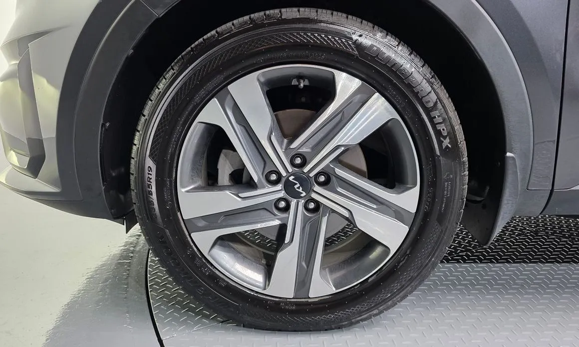 Kia Sorento — фото 9