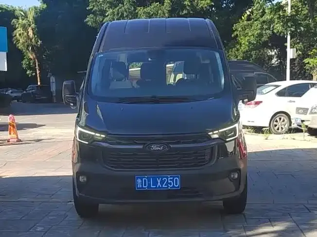 Ford Transit 2023 из CN, фото 5