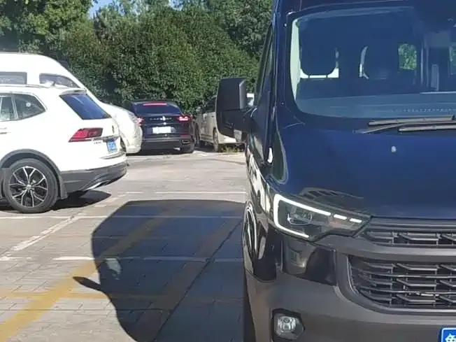 Ford Transit 2023 из CN, фото 2