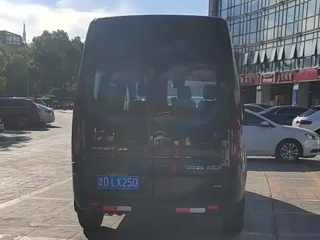 Ford Transit 2023 из CN, фото 4