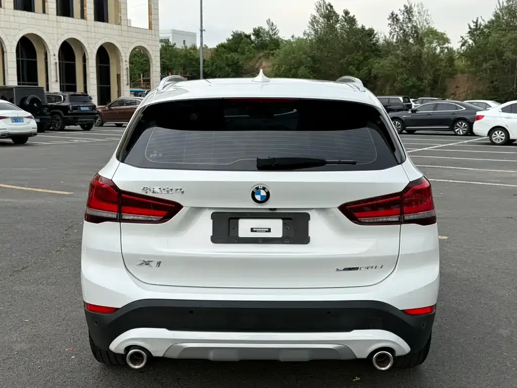 BMW X1 — фото 3