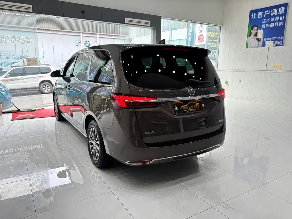 Buick GL8 2024 из CN, фото 9