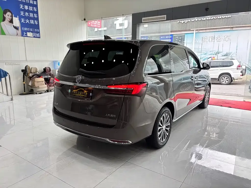 Buick GL8 2024 из CN, фото 2