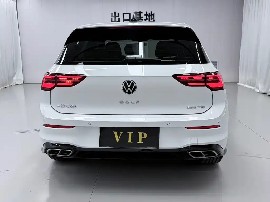 Volkswagen Golf — фото 5
