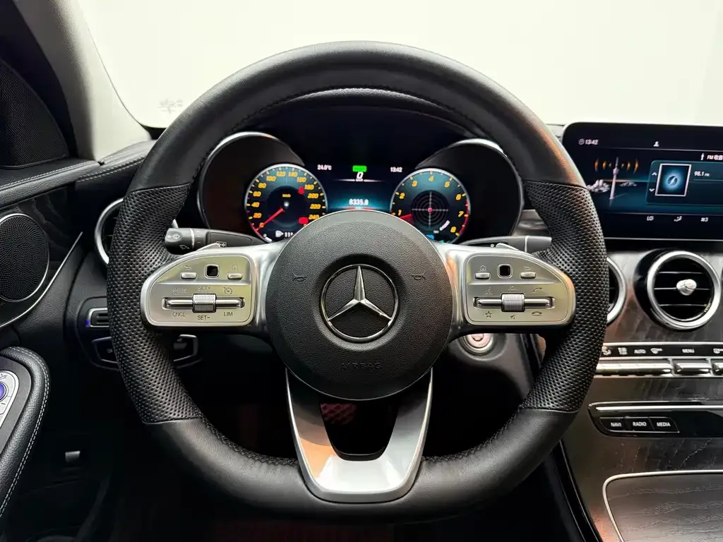 Mercedes-Benz C-Class — фото 8