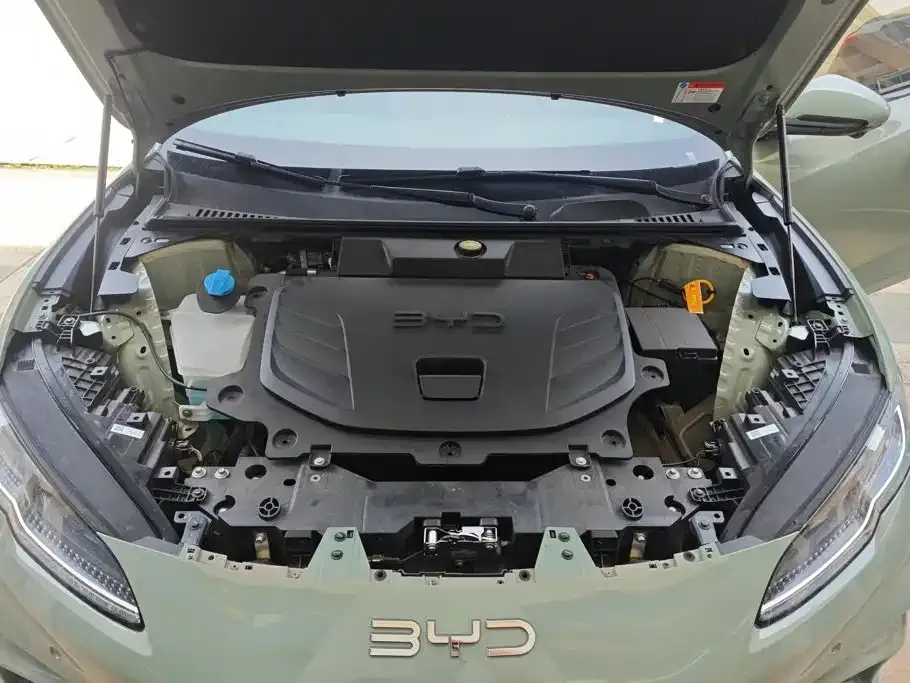 BYD Seal 06GT — фото 8
