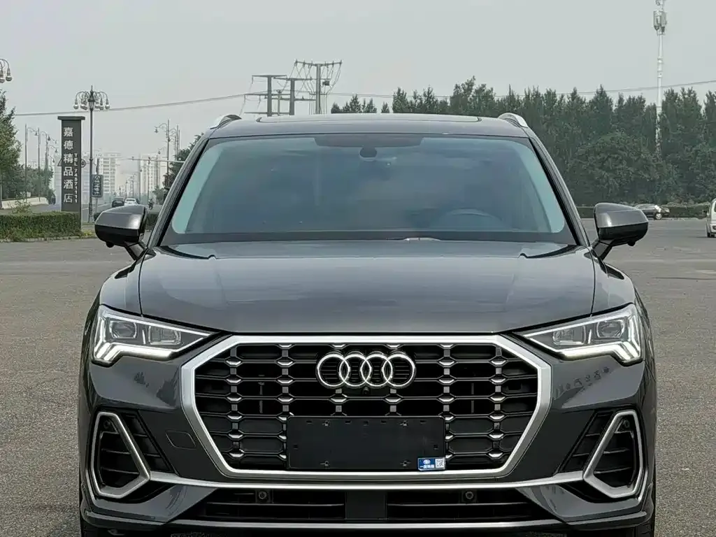 Audi Q3 — фото 5