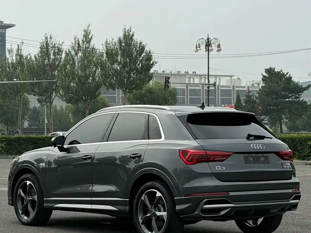 Audi Q3 — фото 3