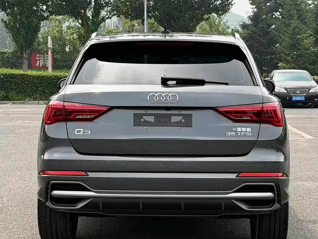 Audi Q3 — фото 8