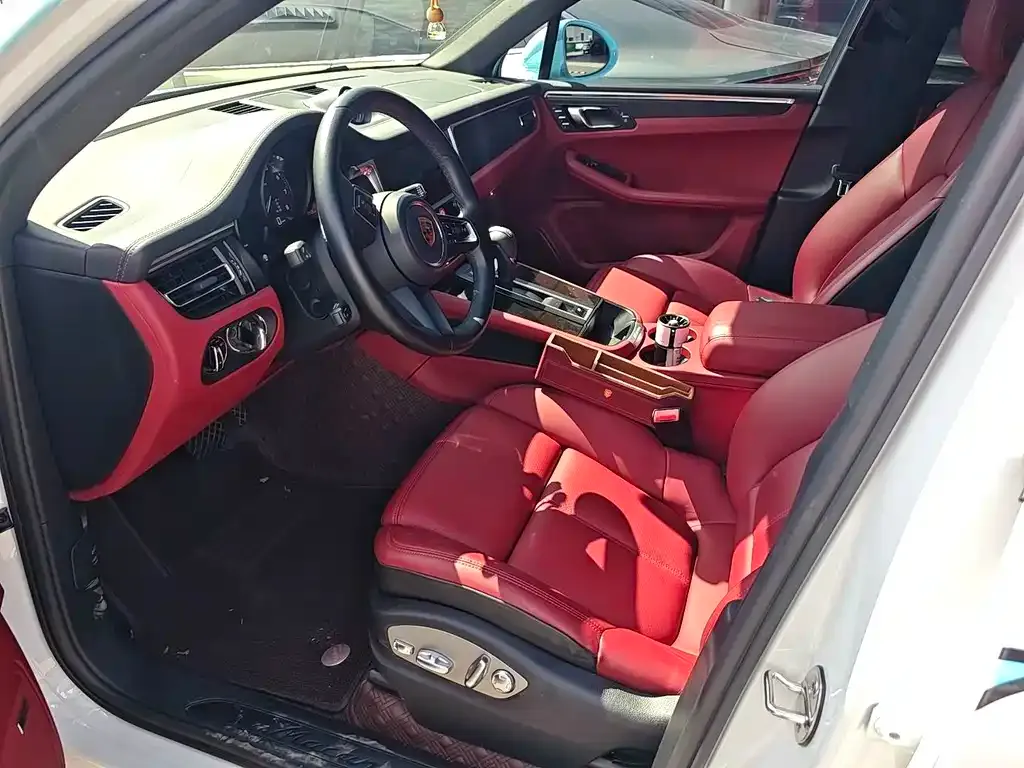 Porsche Macan 2022 из CN, фото 2
