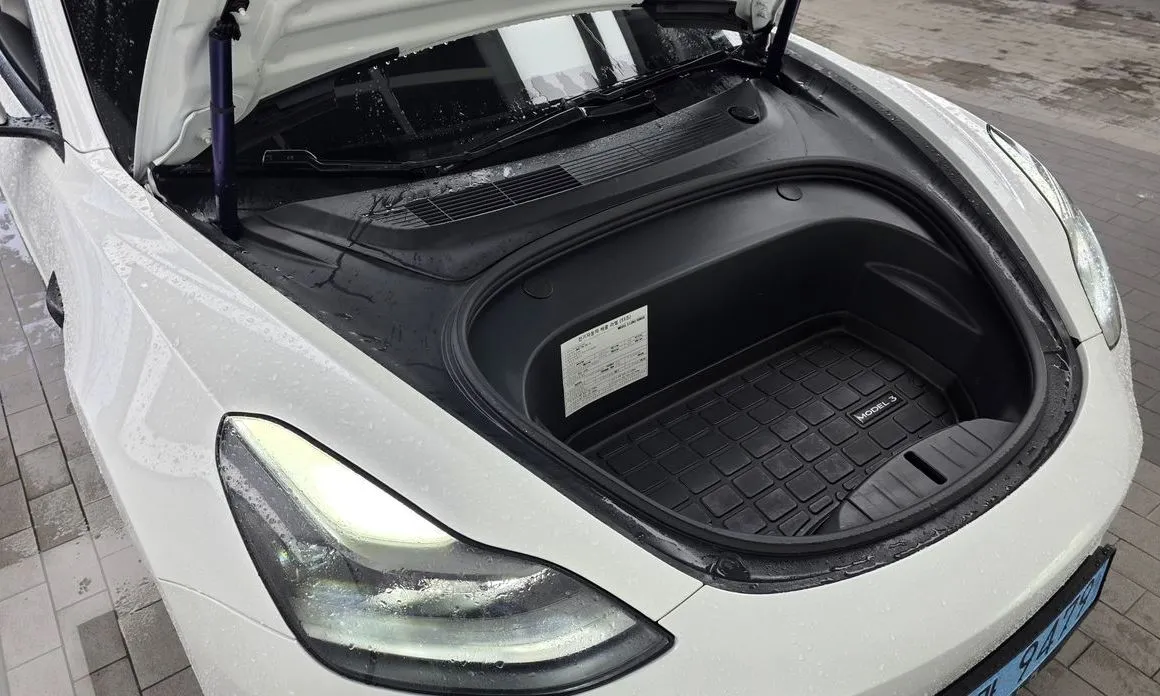 Tesla Model 3 — фото 9