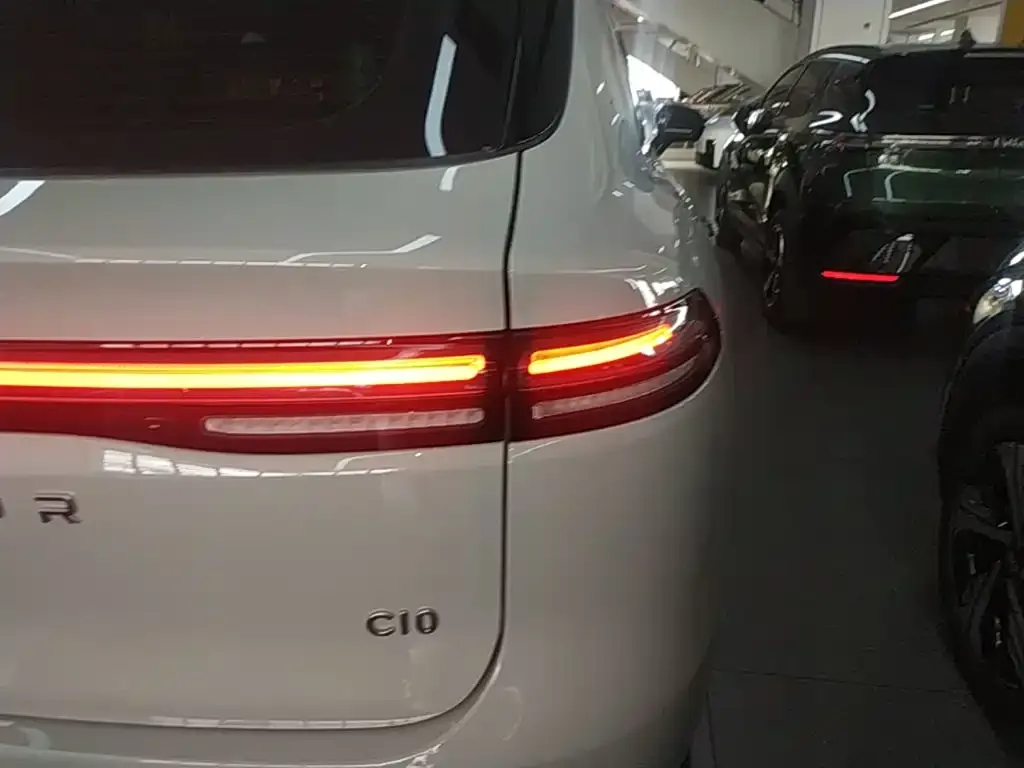 Leapmotor C10 — фото 10