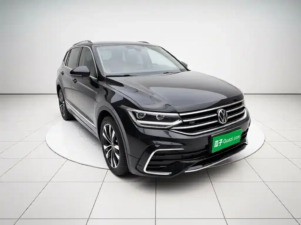 Volkswagen Tiguan L — фото 6