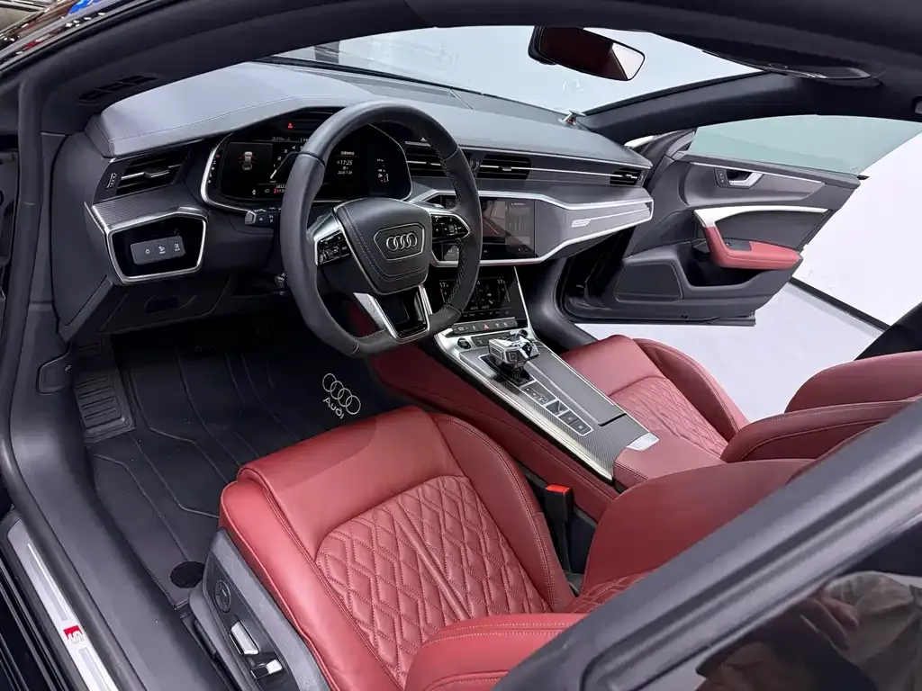 Audi A7L — фото 7