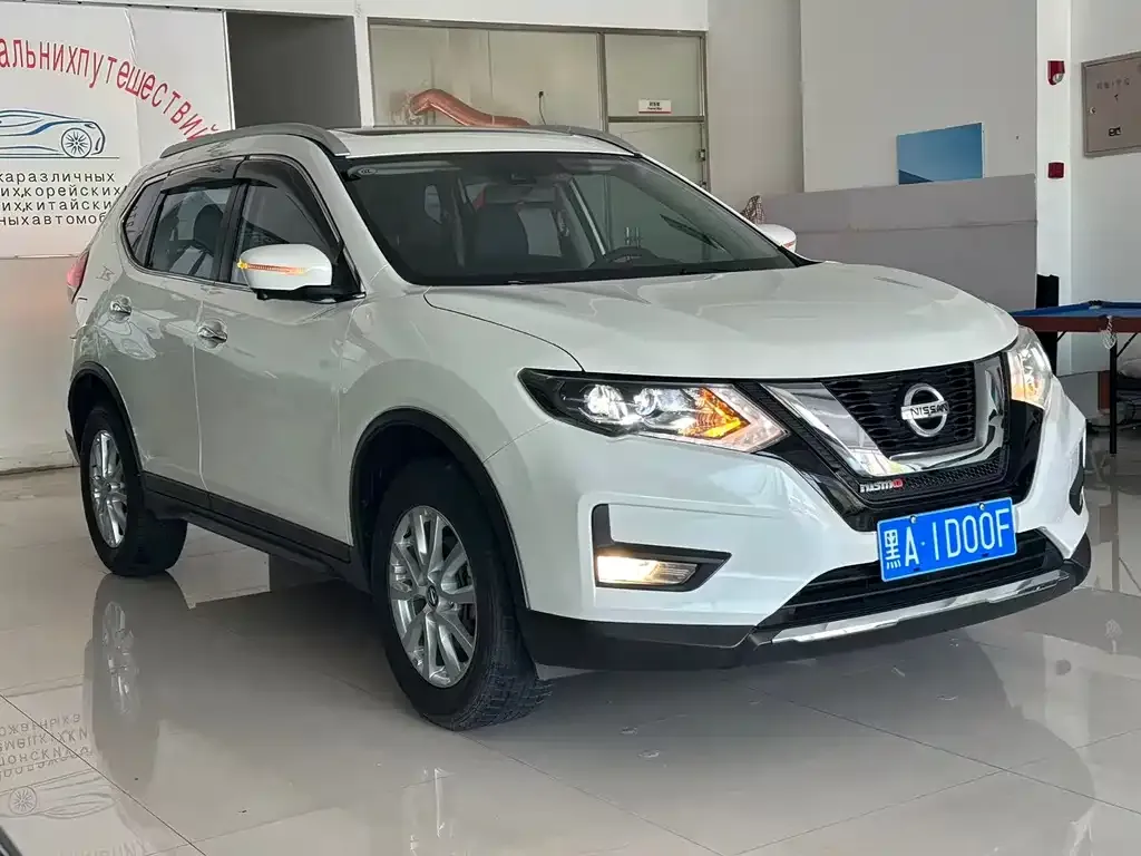 Nissan X-Trail — фото 2