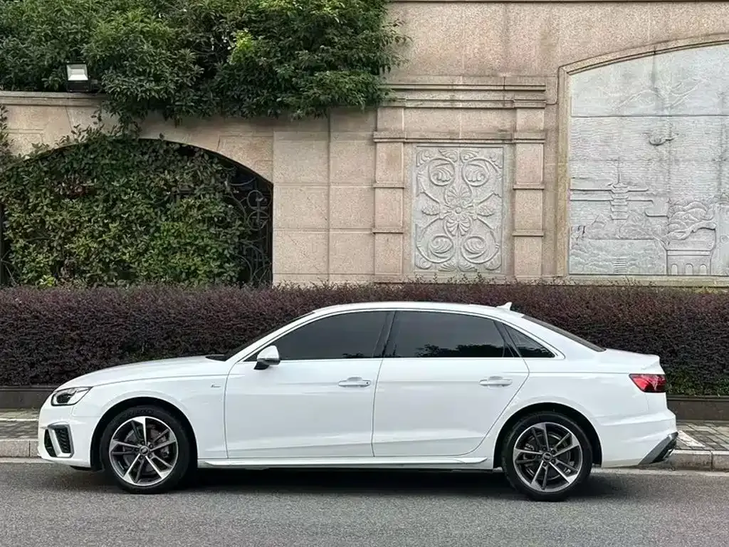 Audi A4L — фото 6