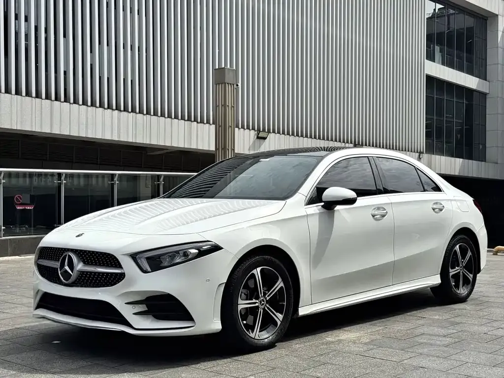 Mercedes-Benz A-Class — фото 1