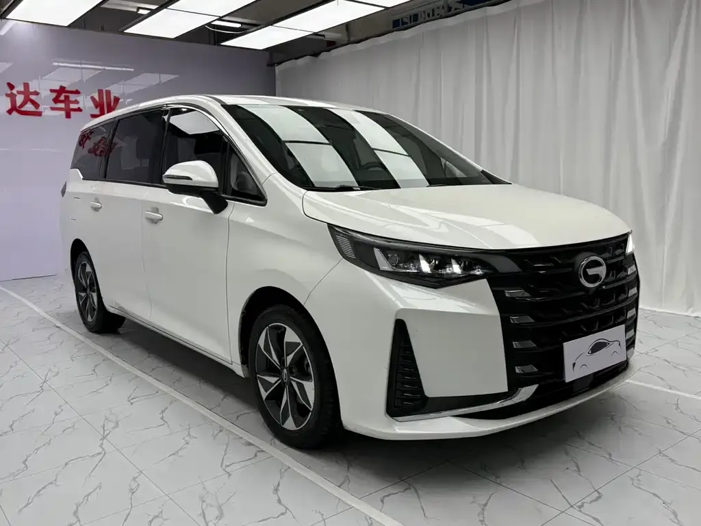 GAC Motor Trumpchi M6 — фото 10